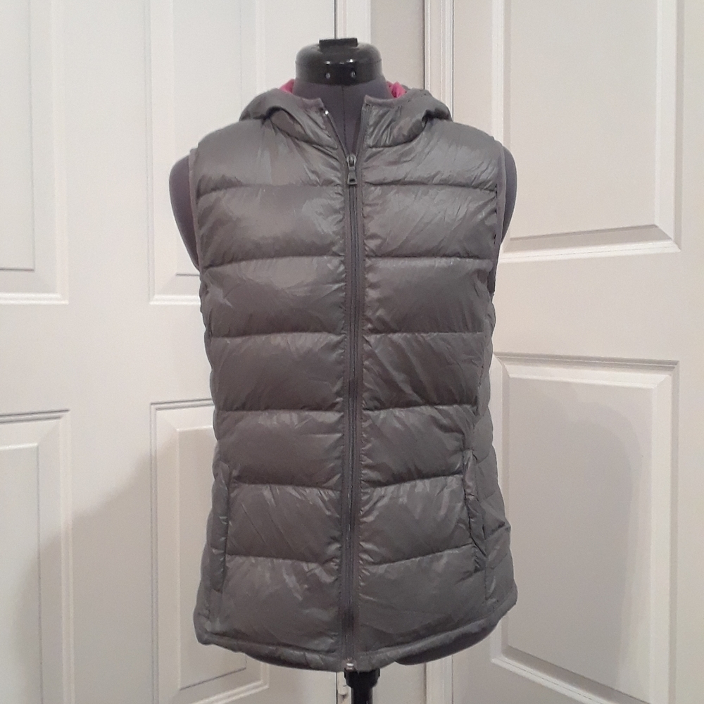 Down Grey‎ Puffy Zippered Vest With Hood